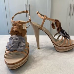Tan Kelsi Jagger platform sandal Size 7.5